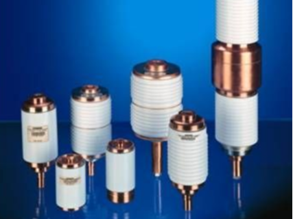 西門子滅弧室自動(dòng)鉚壓設(shè)備